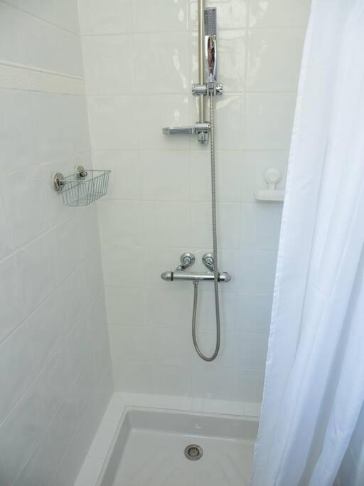 Logement Le Serein Tolón Exterior foto